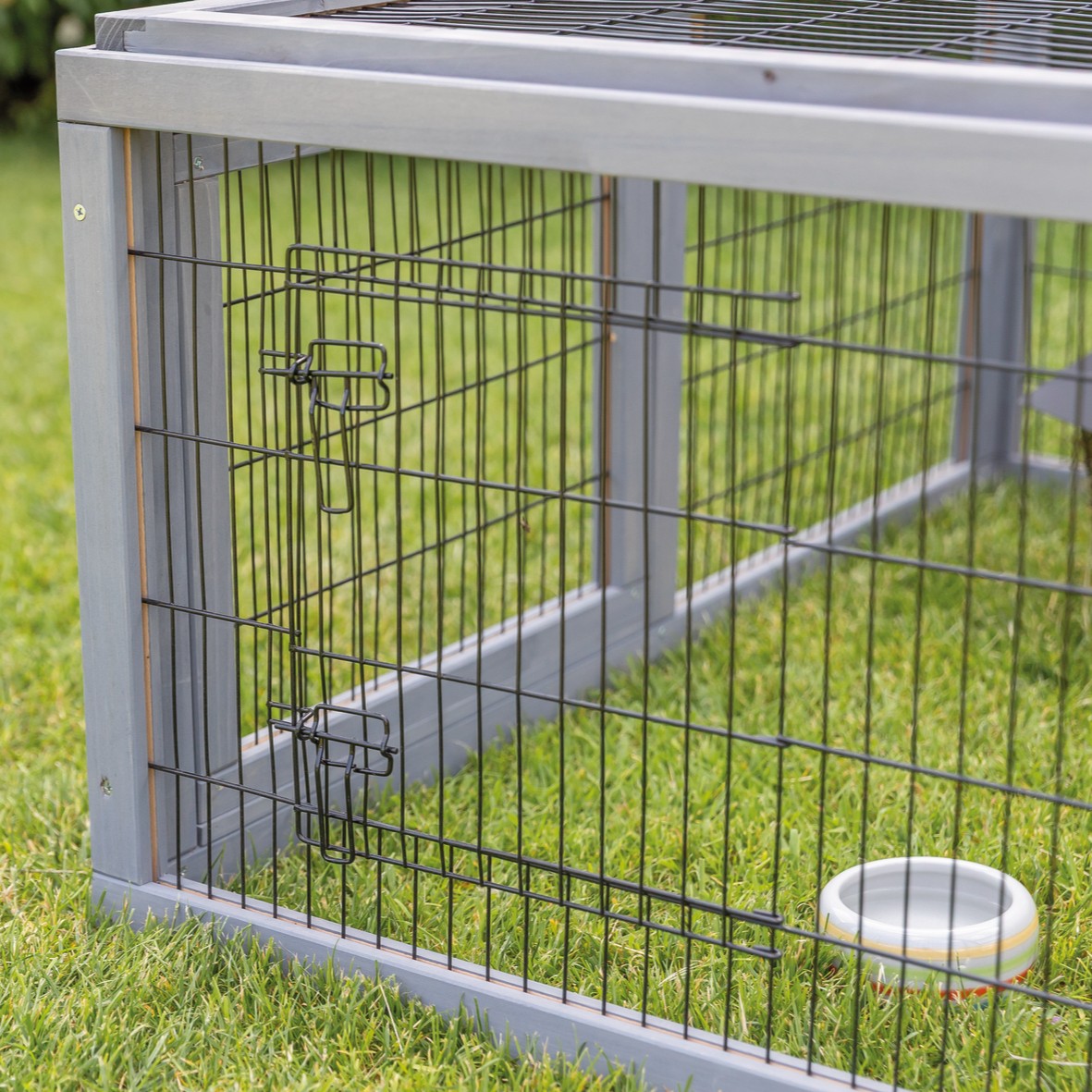 Utendørs kaningård med tak (løpegård) – 174 × 48 × 109 cm